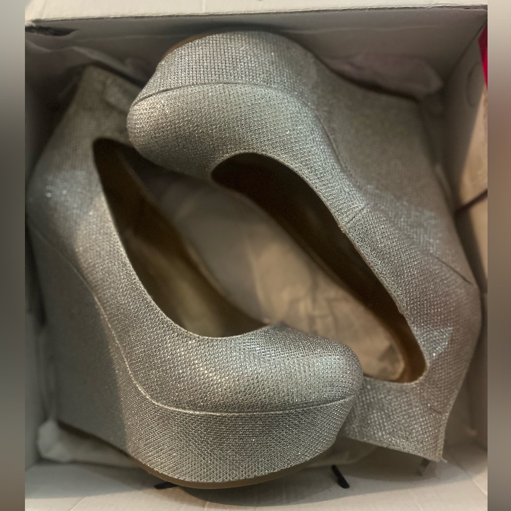 Dream pairs women’s sparkling silver platforms - Picture 12 of 12